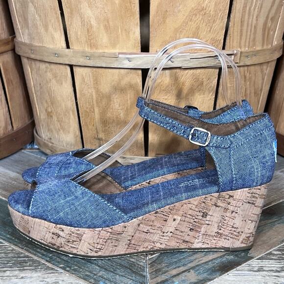 Toms Chambray Blue Platform Adjustable Cork Wedge Sandals Womens Size 7.5 - Picture 2 of 12